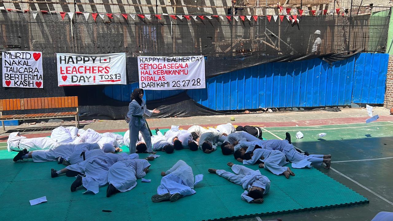 Penampilan Hari Guru